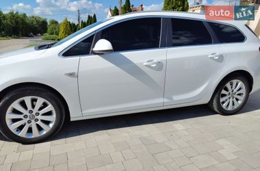 Універсал Opel Astra 2014 в Сумах