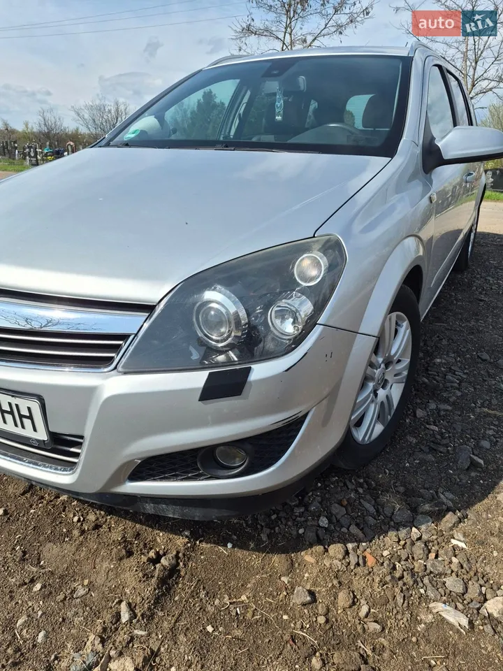 2010 Opel Astra - мініатюра 6