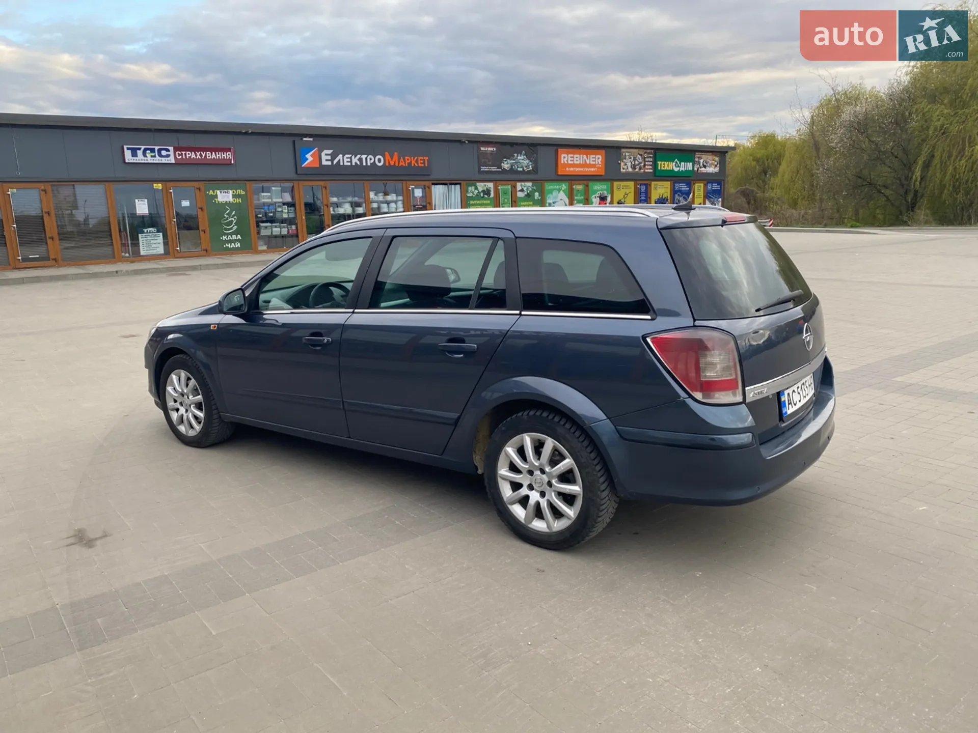 2010 Opel Astra - мініатюра 4
