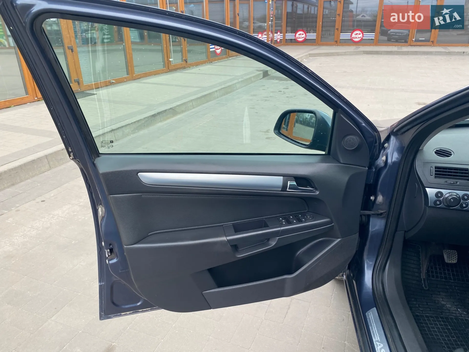 2010 Opel Astra - мініатюра 15