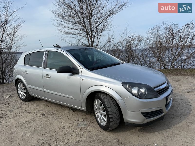 Хетчбек Opel Astra 2004 в Запоріжжі фото Хетчбек Opel Astra 2004 в Запоріжжі