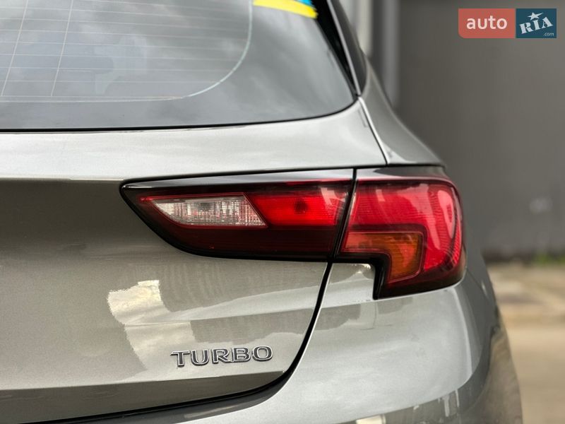 Хэтчбек Opel Astra 2018 в Киеве