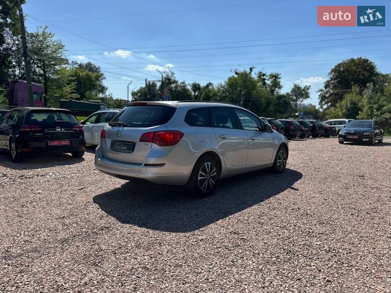 Универсал Opel Astra 2011 в Ровно фото 9 Универсал Opel Astra 2011 в Ровно