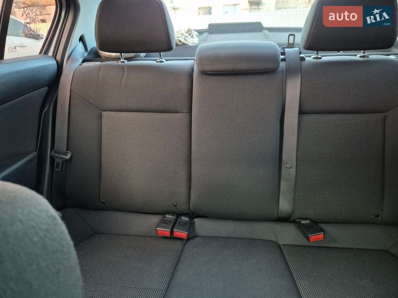 Седан Opel Astra 2011 в Харкові