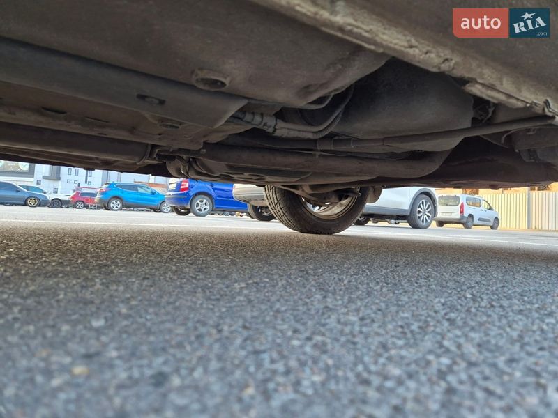 Седан Opel Astra 2011 в Харкові