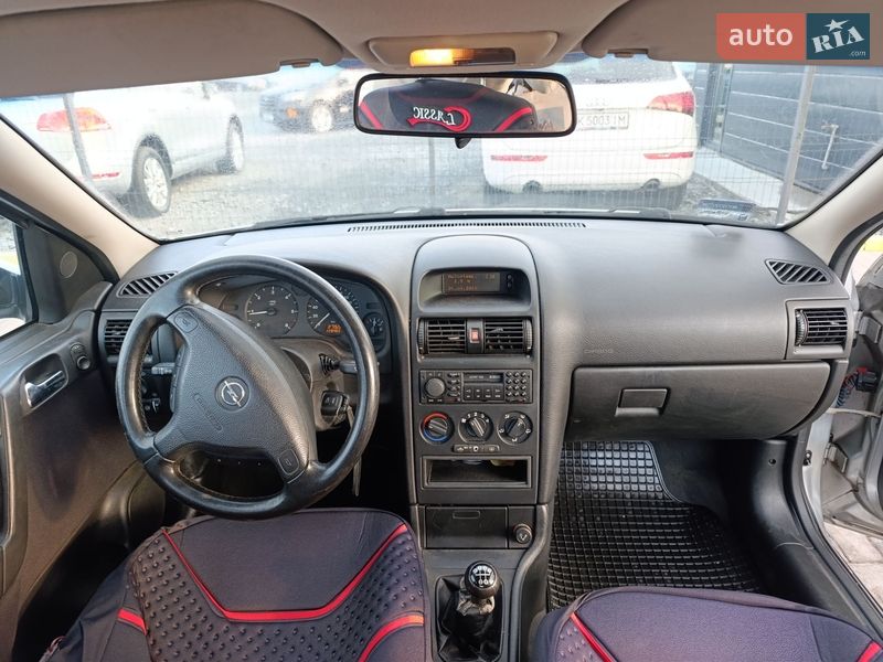 Хэтчбек Opel Astra 2001 в Ровно