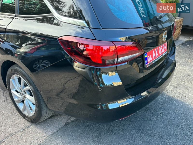 Универсал Opel Astra 2020 в Житомире