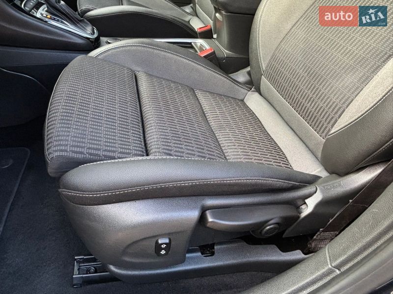 Универсал Opel Astra 2020 в Житомире