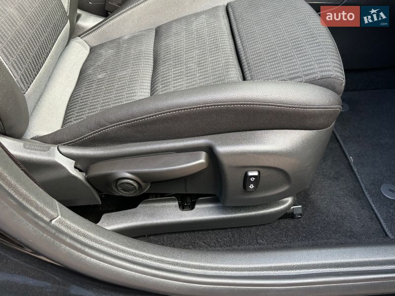 Универсал Opel Astra 2020 в Житомире