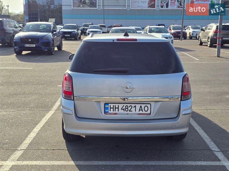 Универсал Opel Astra 2009 в Одессе