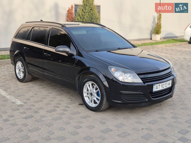 Универсал Opel Astra 2006 в Ивано-Франковске