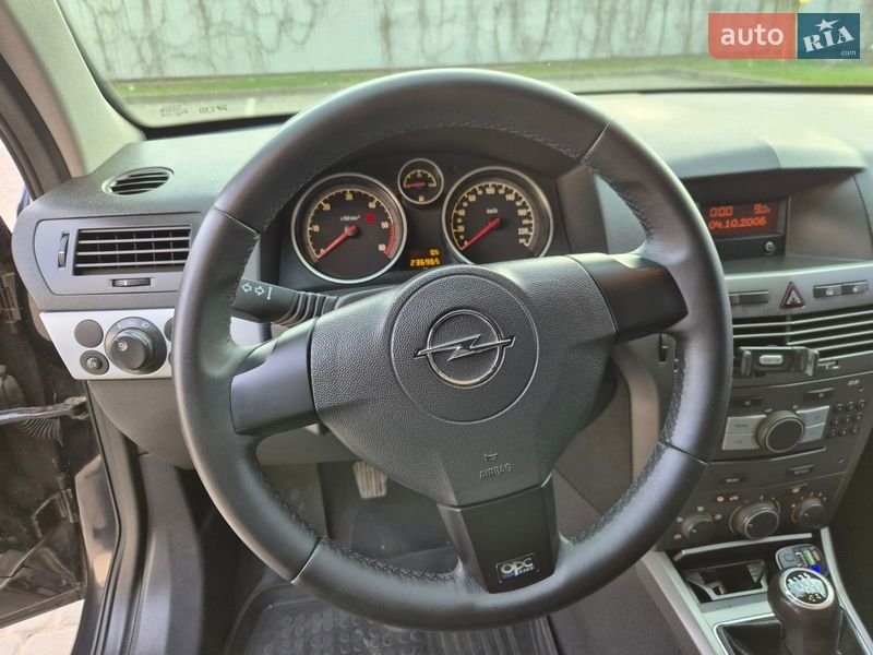 Универсал Opel Astra 2006 в Ивано-Франковске