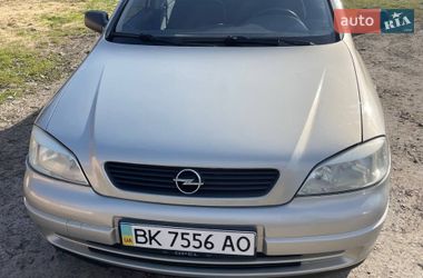 Седан Opel Astra 2008 в Рівному