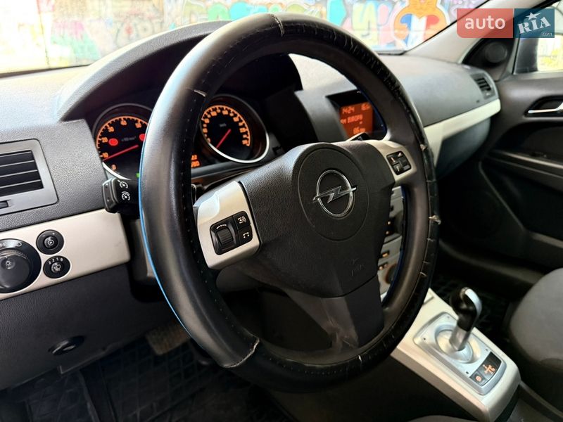Купе Opel Astra 2008 в Одессе