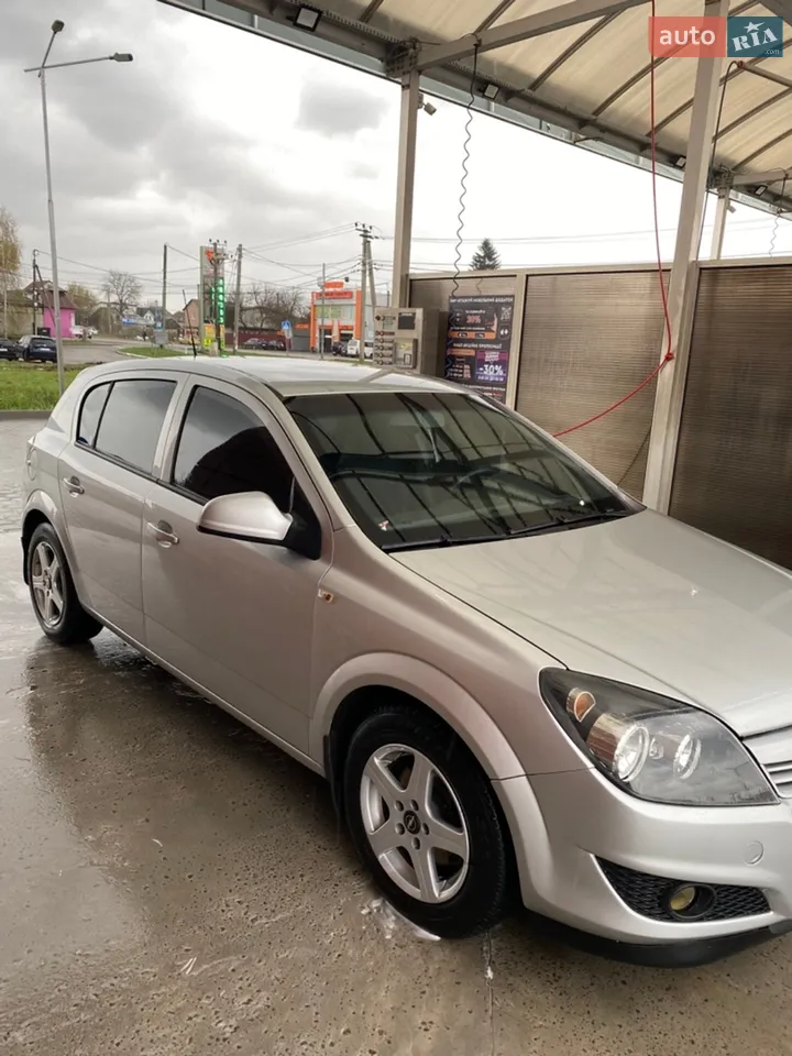 2011 Opel Astra - мініатюра 9