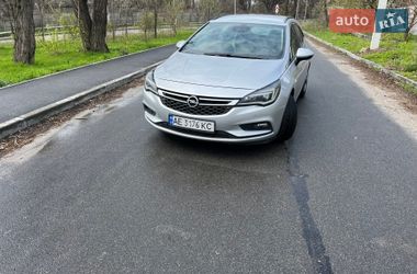 Универсал Opel Astra 2018 в Днепре