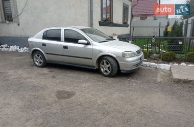 Хэтчбек Opel Astra 2001 в Тересве