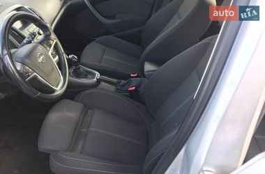 Универсал Opel Astra 2015 в Сокале