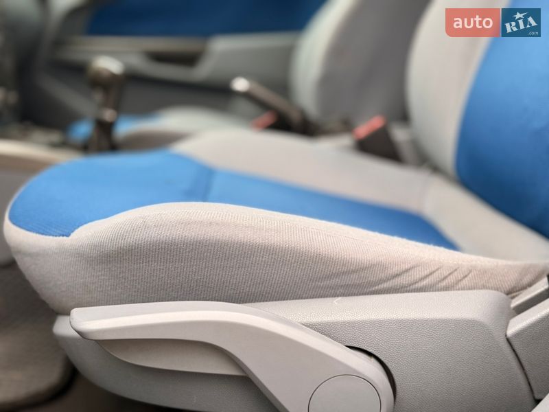 Хэтчбек Opel Astra 2004 в Дрогобыче