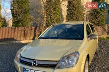 Седан Opel Astra 2004 в Бучачі