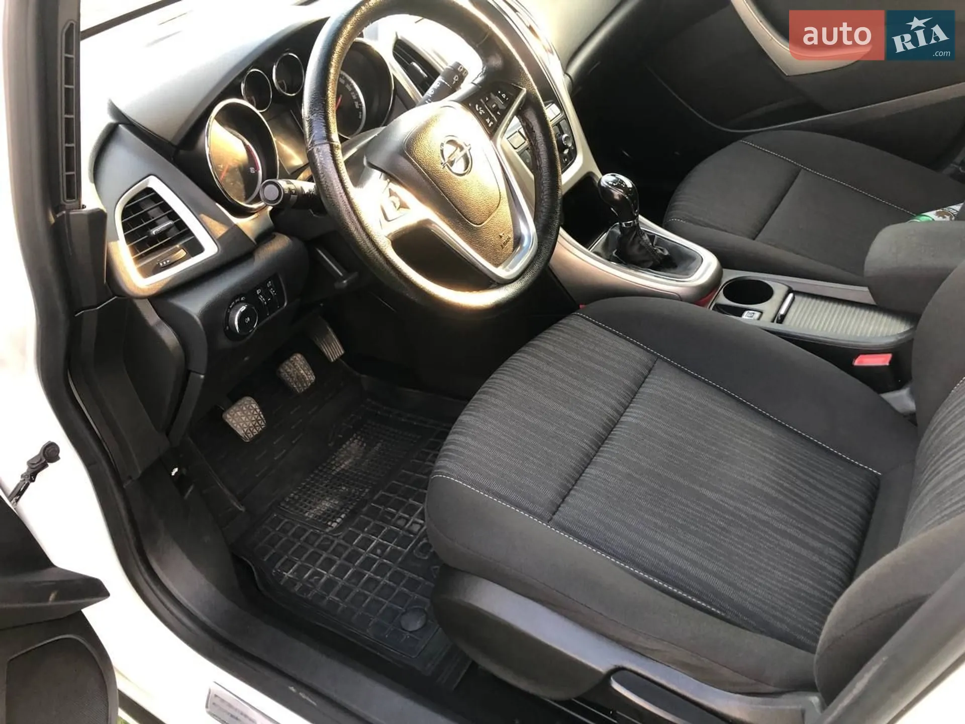 2011 Opel Astra - мініатюра 4