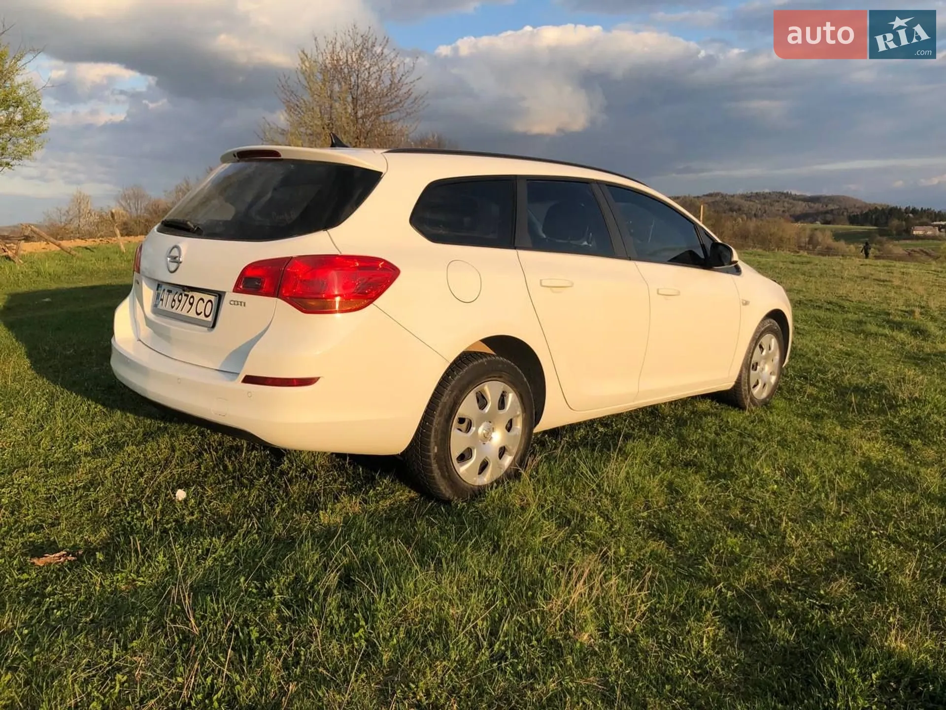 2011 Opel Astra - мініатюра 10