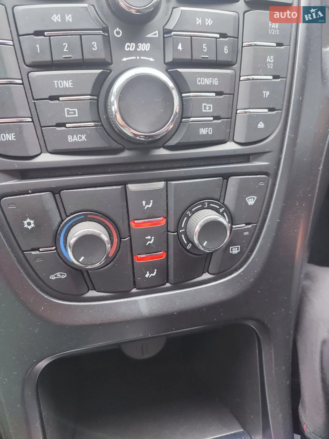 2011 Opel Astra - мініатюра 36