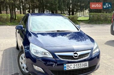 Хэтчбек Opel Astra 2011 в Новом Роздоле