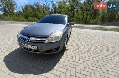 Универсал Opel Astra 2007 в Буштыне