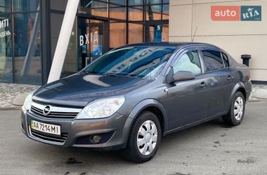 Седан Opel Astra 2012 в Киеве