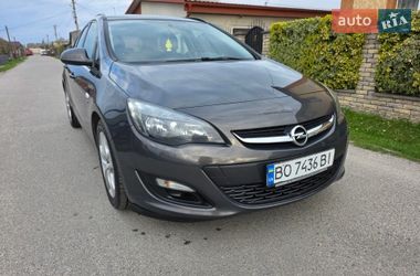 Універсал Opel Astra 2014 в Тернополі