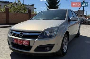 Хэтчбек Opel Astra 2006 в Луцке