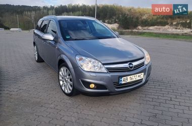 Универсал Opel Astra 2009 в Могилев-Подольске
