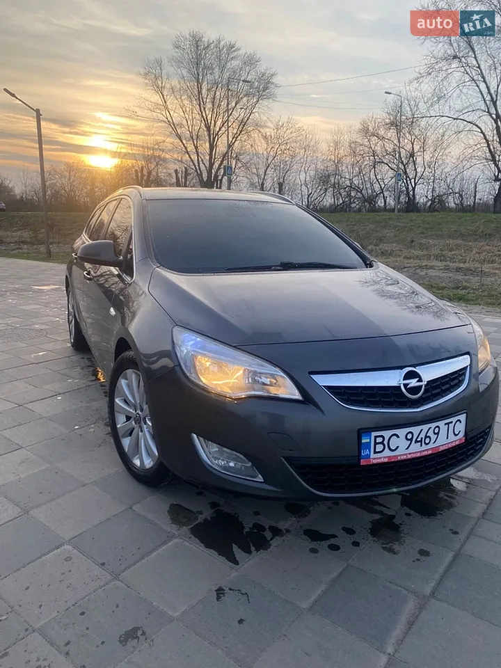 2010 Opel Astra - мініатюра 18