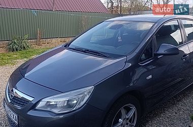 Хэтчбек Opel Astra 2010 в Самборе