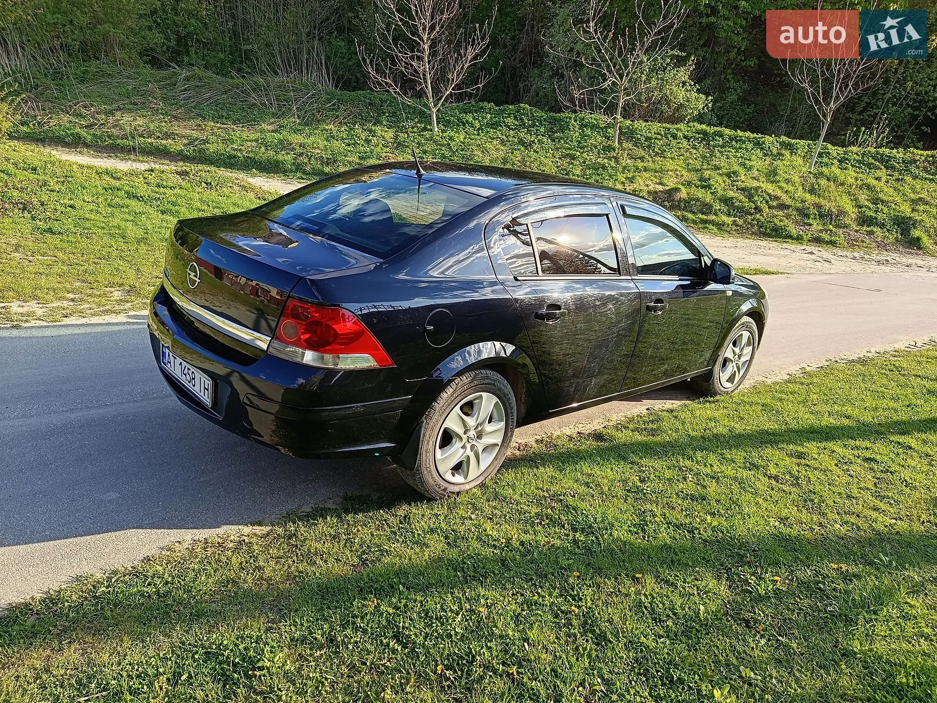2011 Opel Astra - мініатюра 9