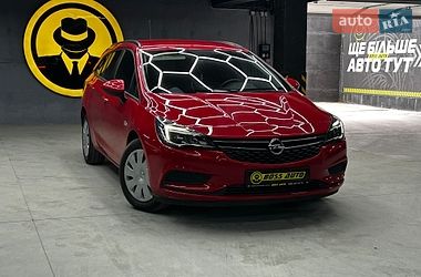 Универсал Opel Astra 2016 в Черновцах