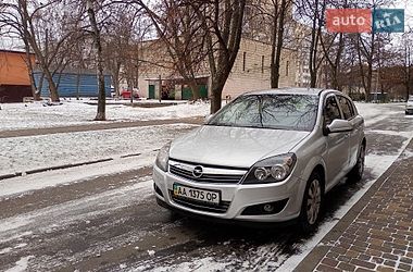 Хэтчбек Opel Astra 2014 в Броварах