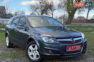 Универсал Opel Astra 2009 в Березане