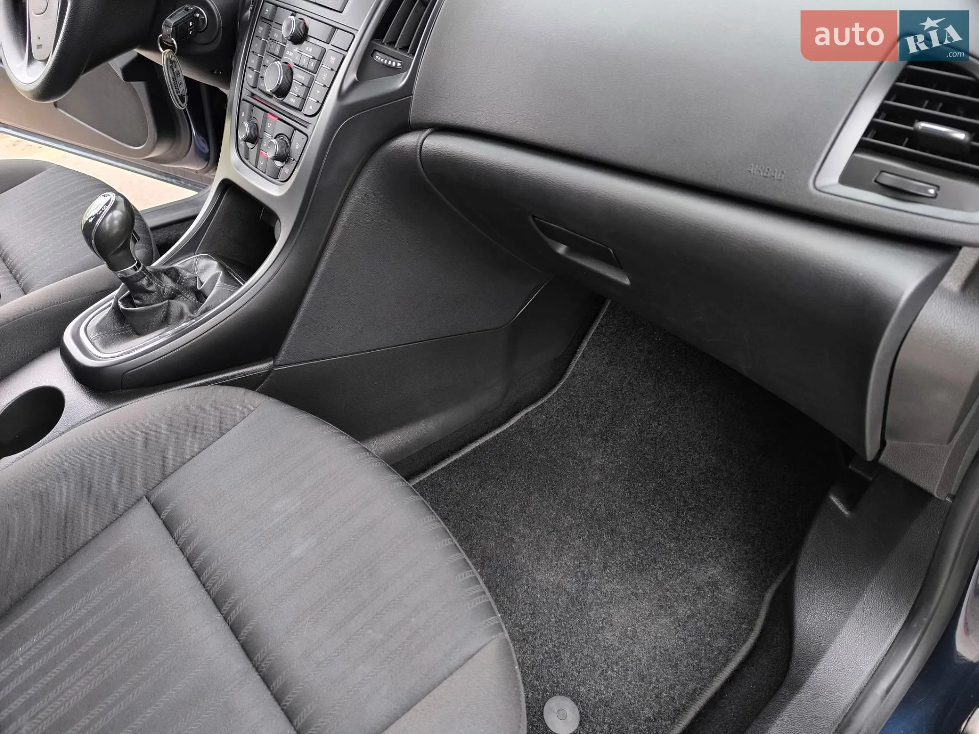 2011 Opel Astra - мініатюра 26