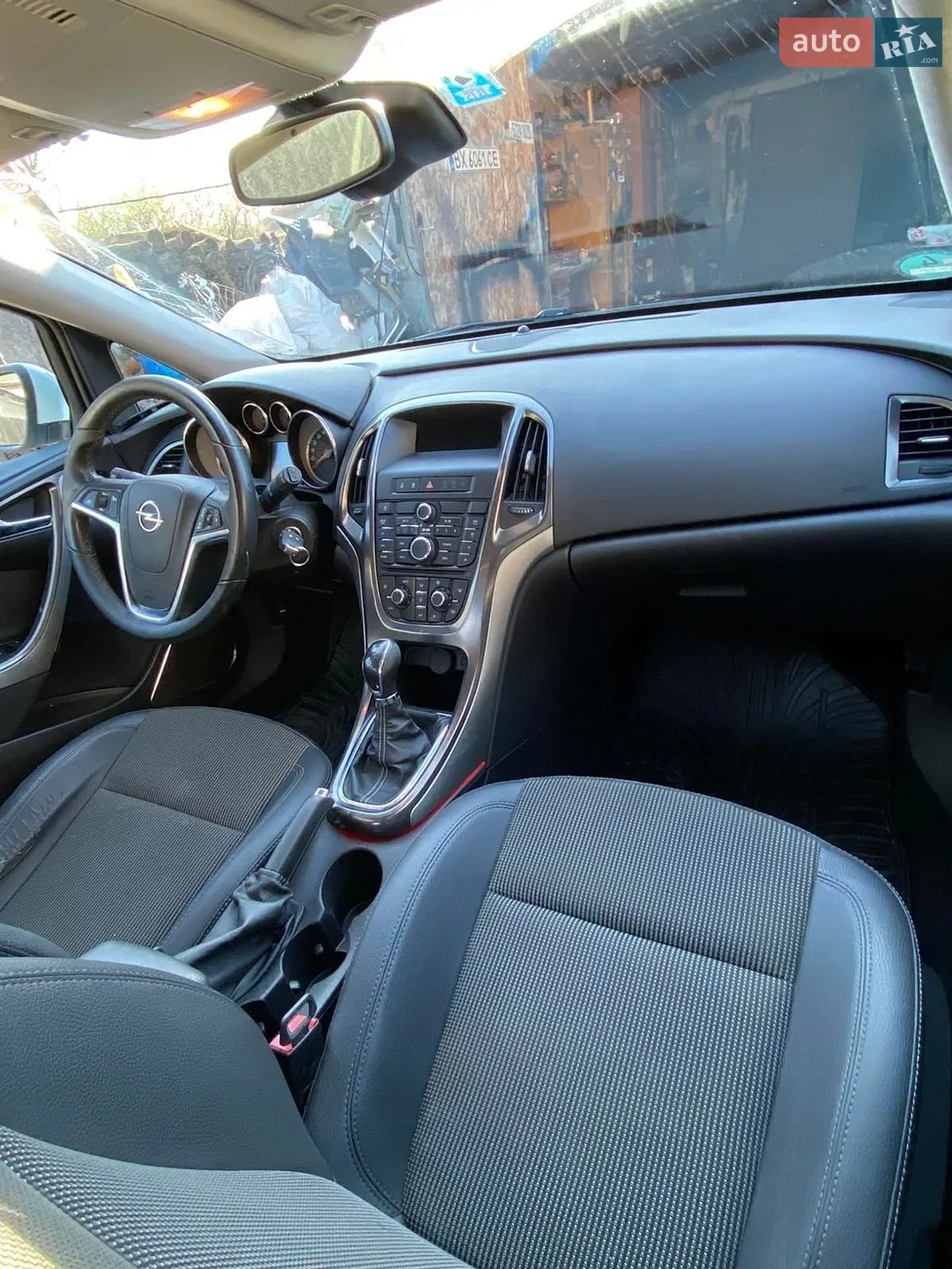 2011 Opel Astra - мініатюра 10