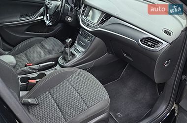 Универсал Opel Astra 2018 в Львове