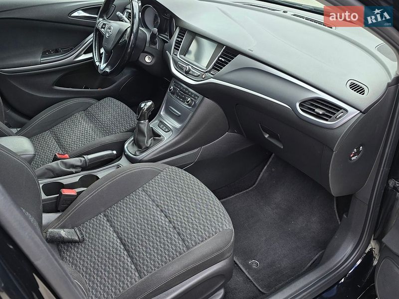 Универсал Opel Astra 2018 в Львове