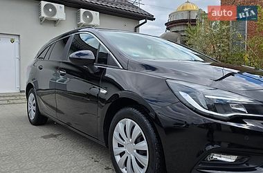 Универсал Opel Astra 2018 в Львове