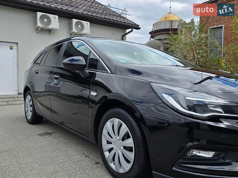Универсал Opel Astra 2018 в Львове