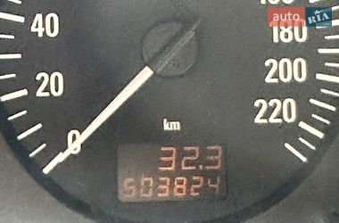 Седан Opel Astra 2002 в Львове