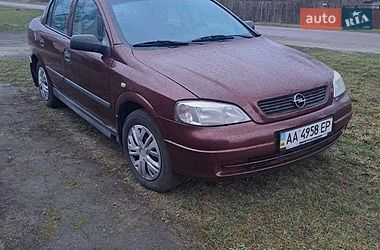 Седан Opel Astra 2008 в Макарові