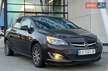 Хэтчбек Opel Astra 2012 в Киеве