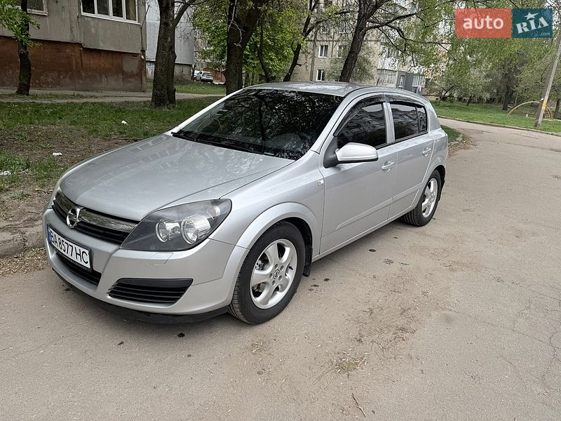 Хэтчбек Opel Astra 2007 в Кропивницком