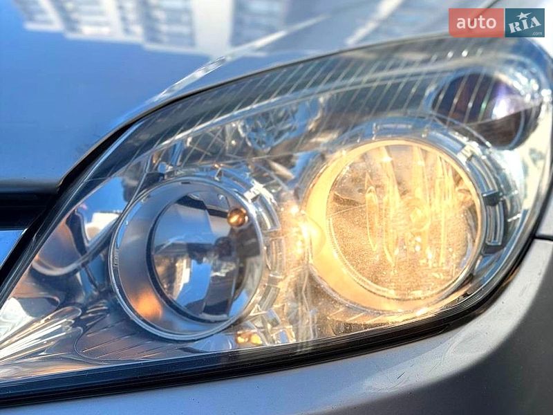 Універсал Opel Astra 2008 в Луцьку